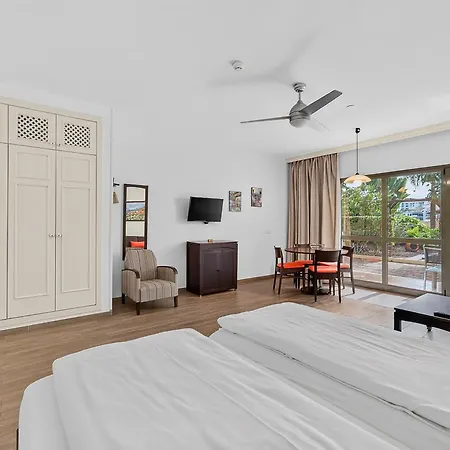 アパートホテル Elisium Apartamentos