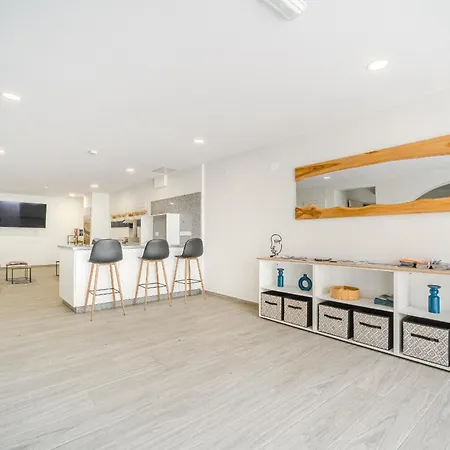 Elisium Apartamentos *